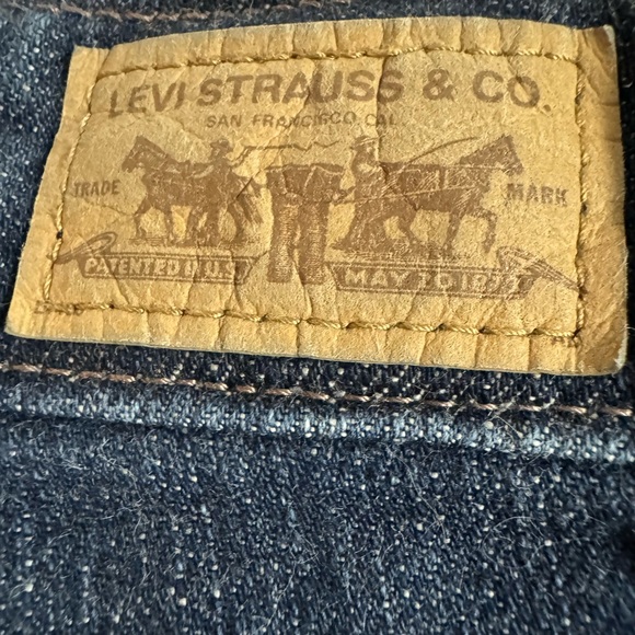 Levi’s Bootcut 380 med wash denim.In Excellent condition.Size14 - Picture 4 of 8